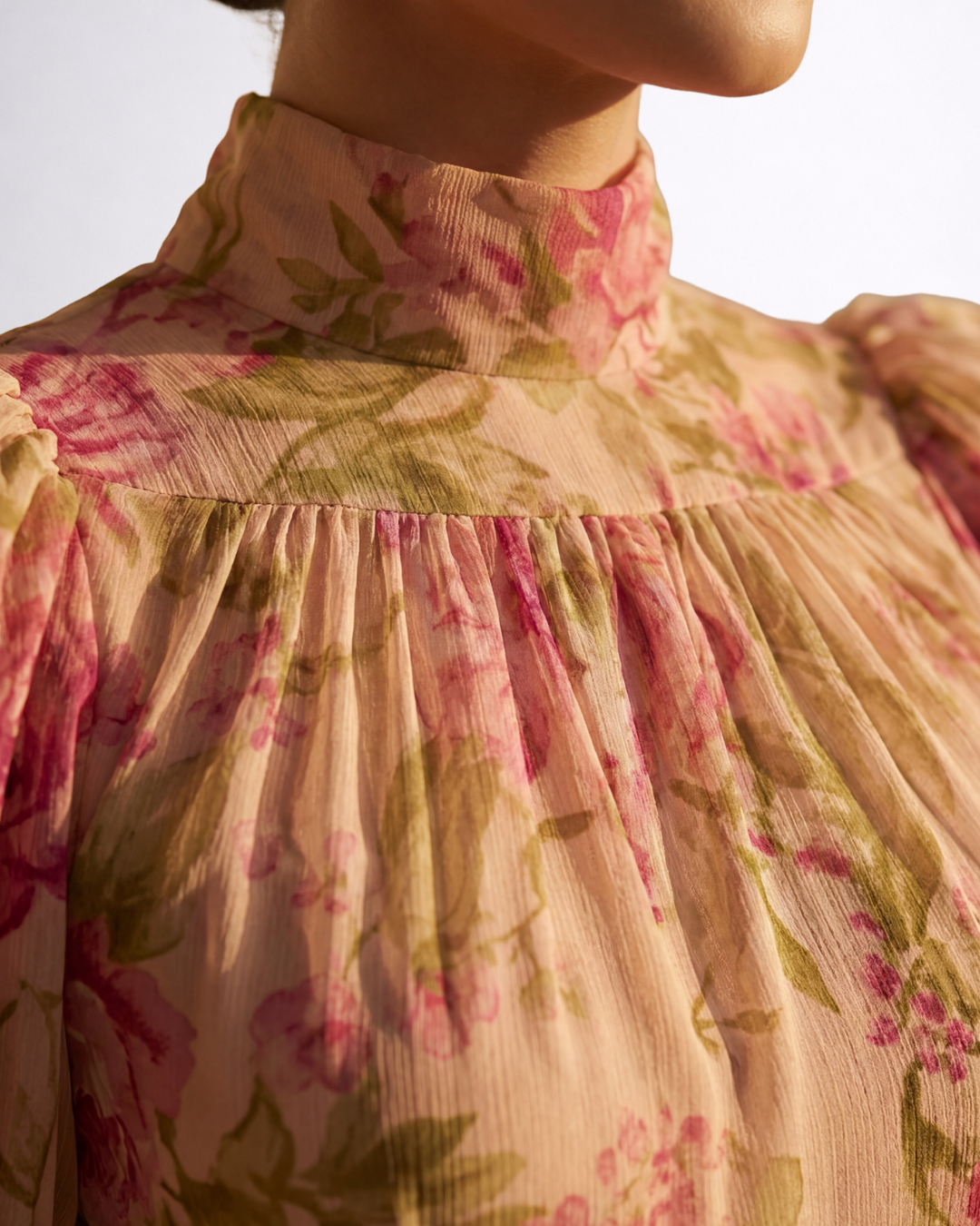 Lorena – Vestido Largo Floral en Gasa