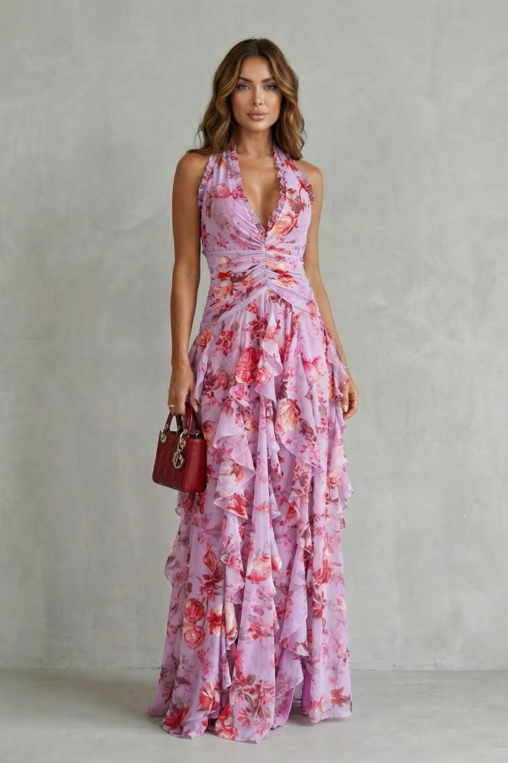 Sandra – Vestido Largo con Cascada de Rosas y Escote Halter