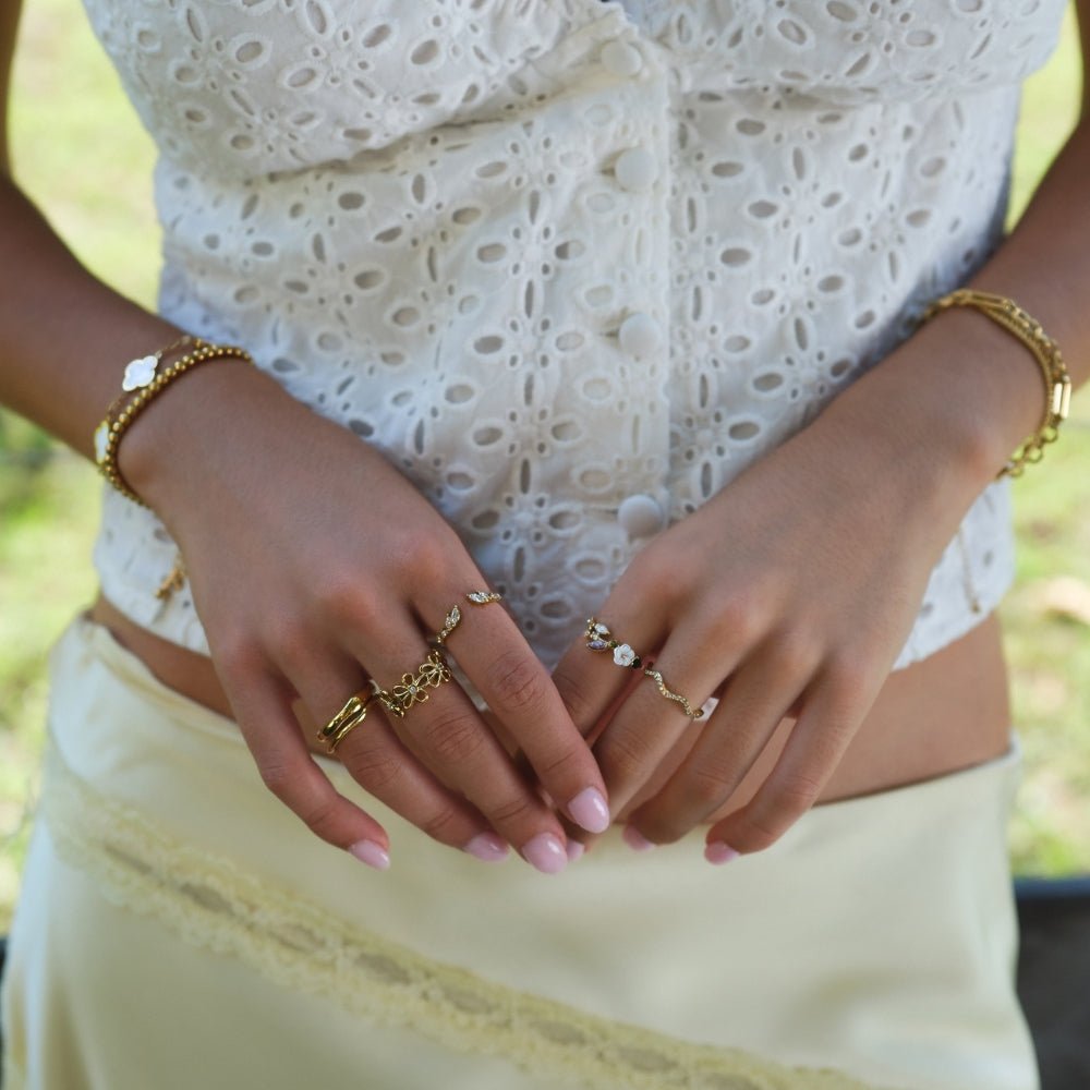 Isabella - Anillo de Flor de Cristal Dorado