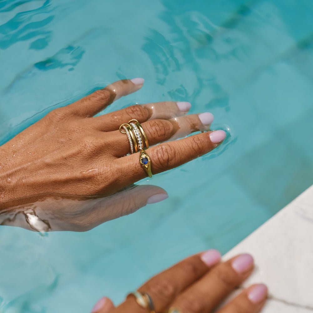 Astrid - Anillo Forever de Cristal Dorado
