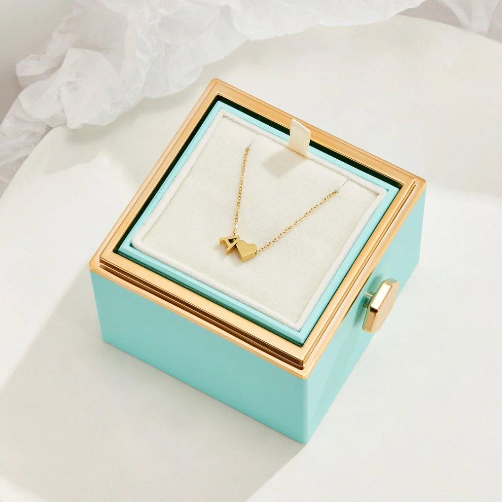 Martina - Collar de Inicial Forever Dorado