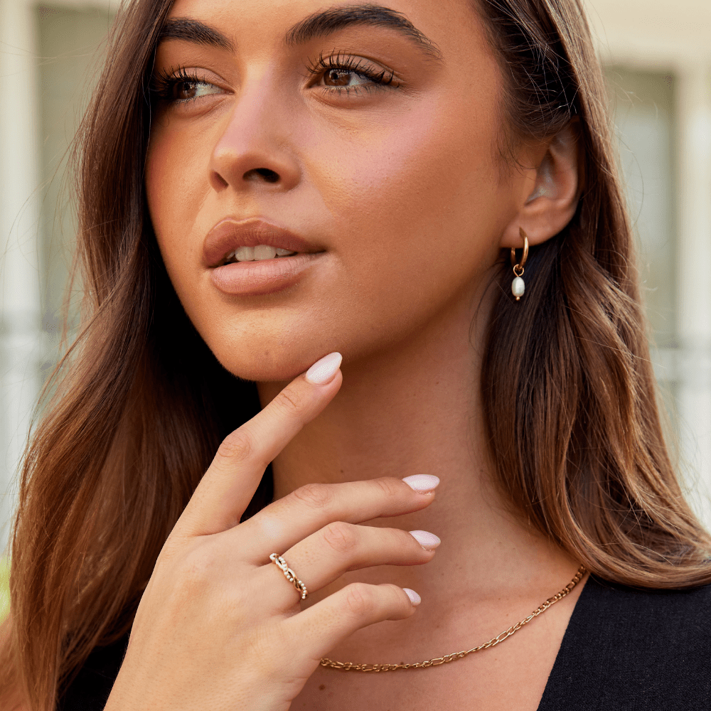 Antonella - Aretes de Argolla con Perla de Río