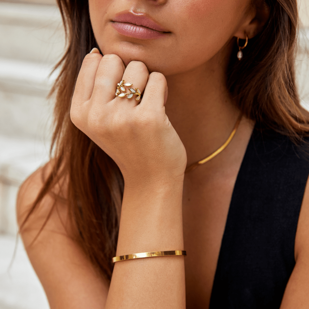 Mayra - Anillo de Hoja Dorado