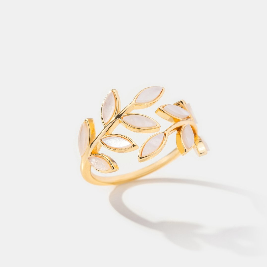 Mayra - Anillo de Hoja Dorado