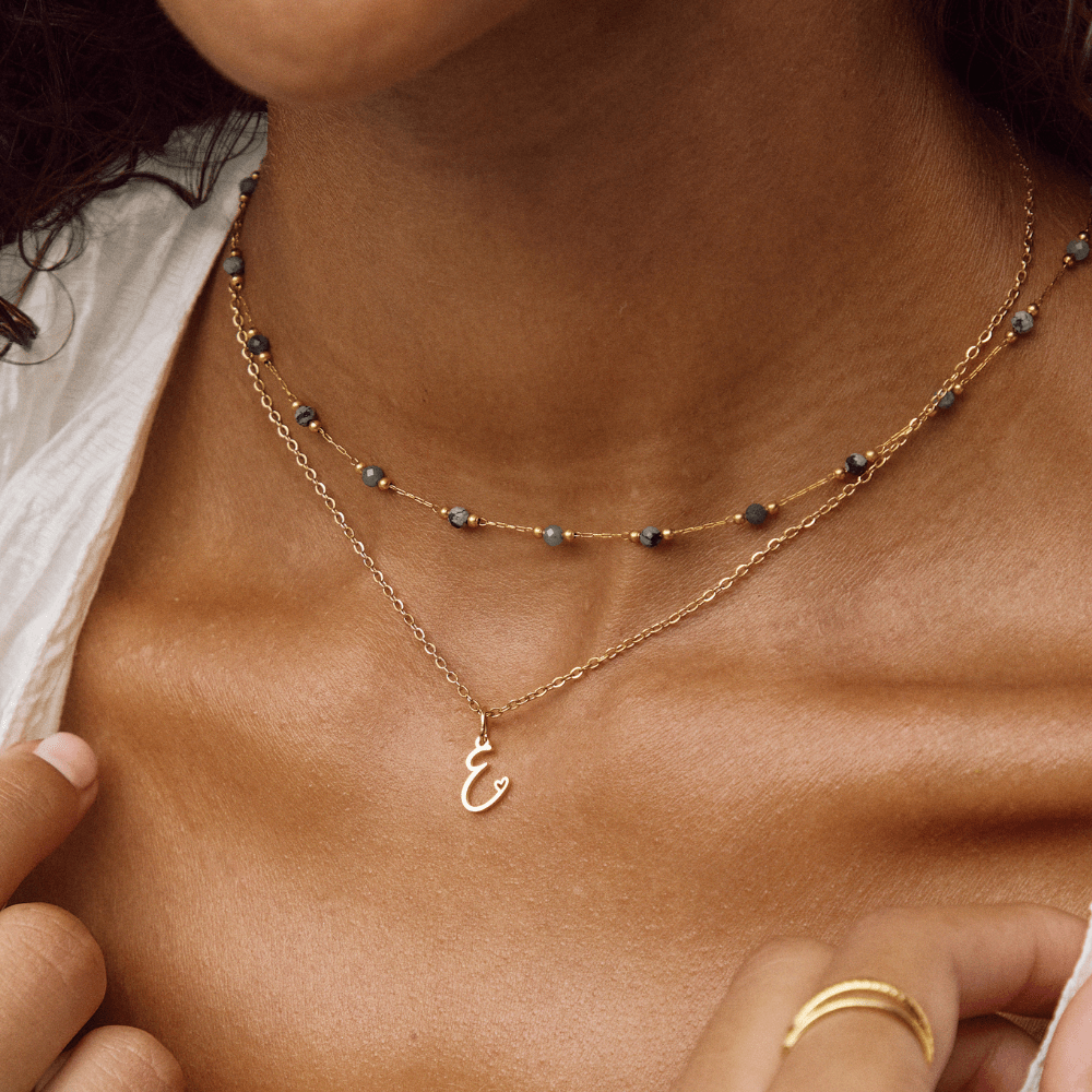 Julieta - Collar de Inicial con Corazón Dorado