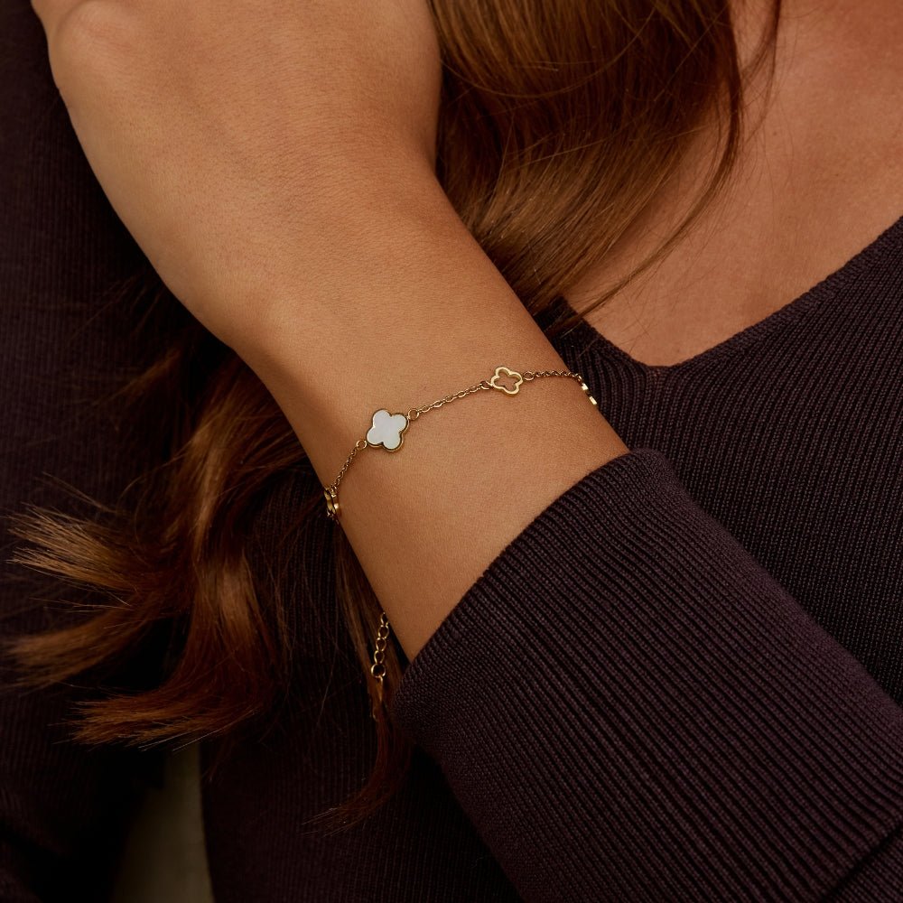 Lucía - Pulsera de Trébol Dorada