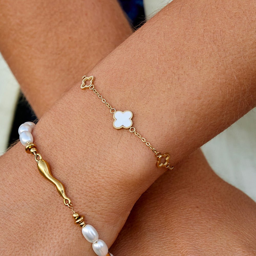 Lucía - Pulsera de Trébol Dorada