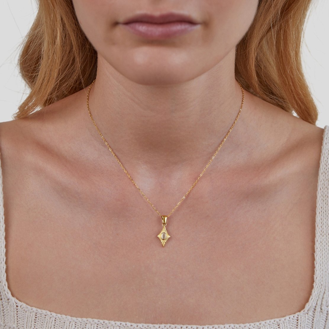 Inés - Collar de Ópalo Blanco Dorado