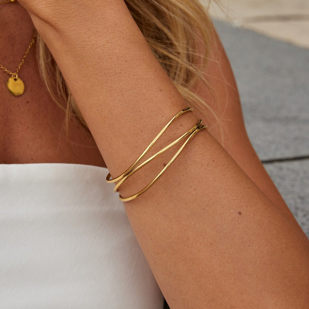 Roxana - Brazalete en Capas Dorado